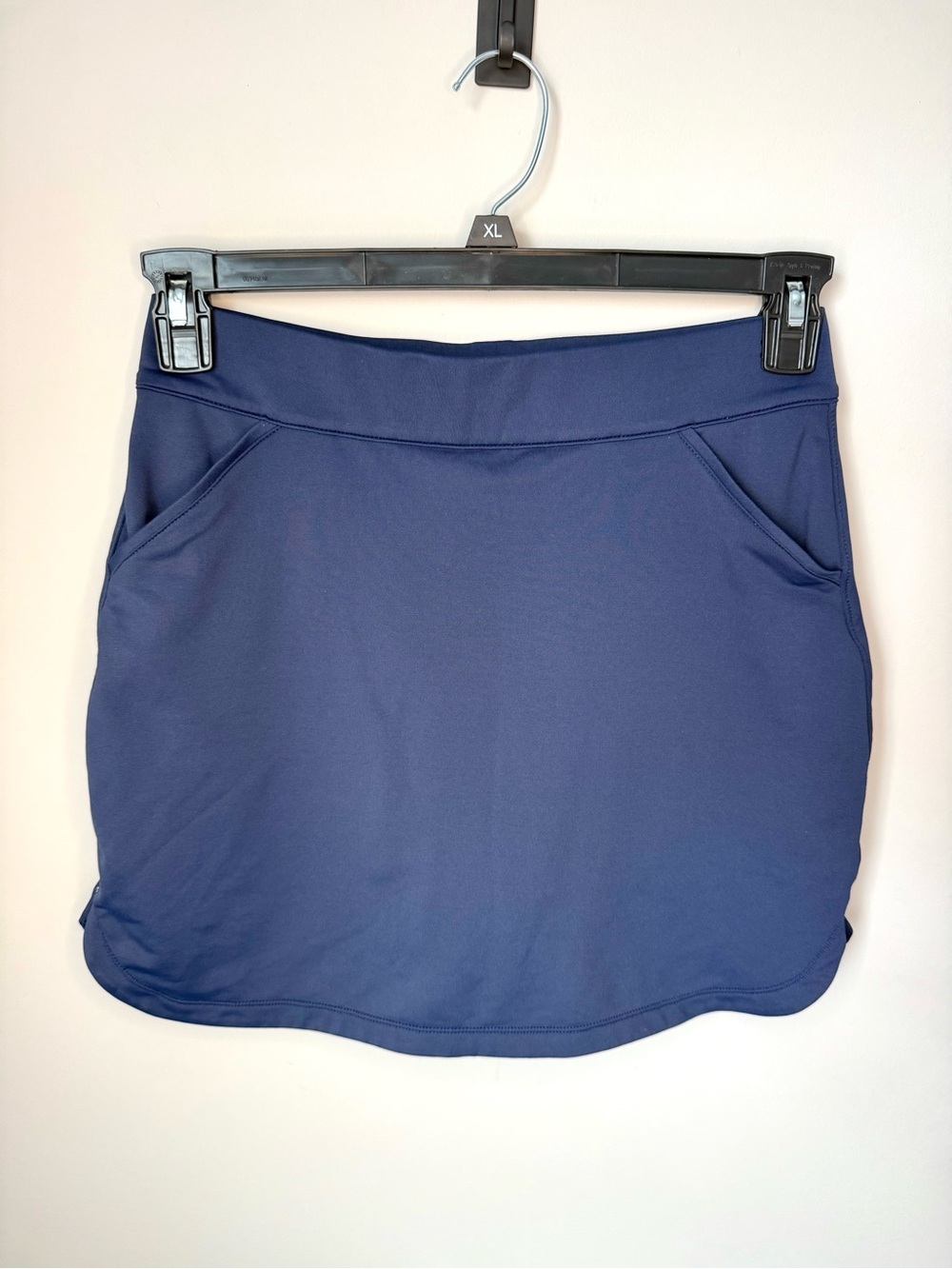 Peter Millar Alice Petal Hem Performance Skort in Navy with Functional Pockets